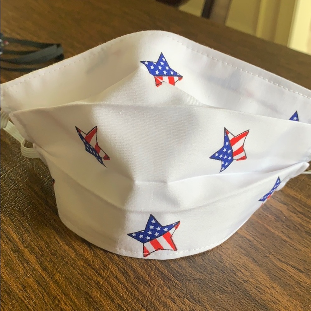 PROTECTIVE FACE MASK